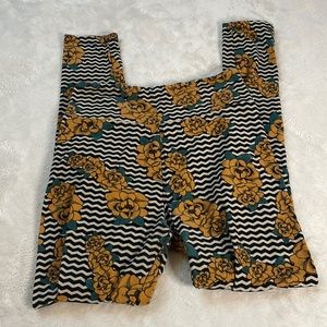 LuLaRoe Yellow Rose Black Striped Leggings